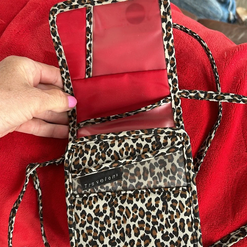 Travelon crossbody - Picture 5 of 11